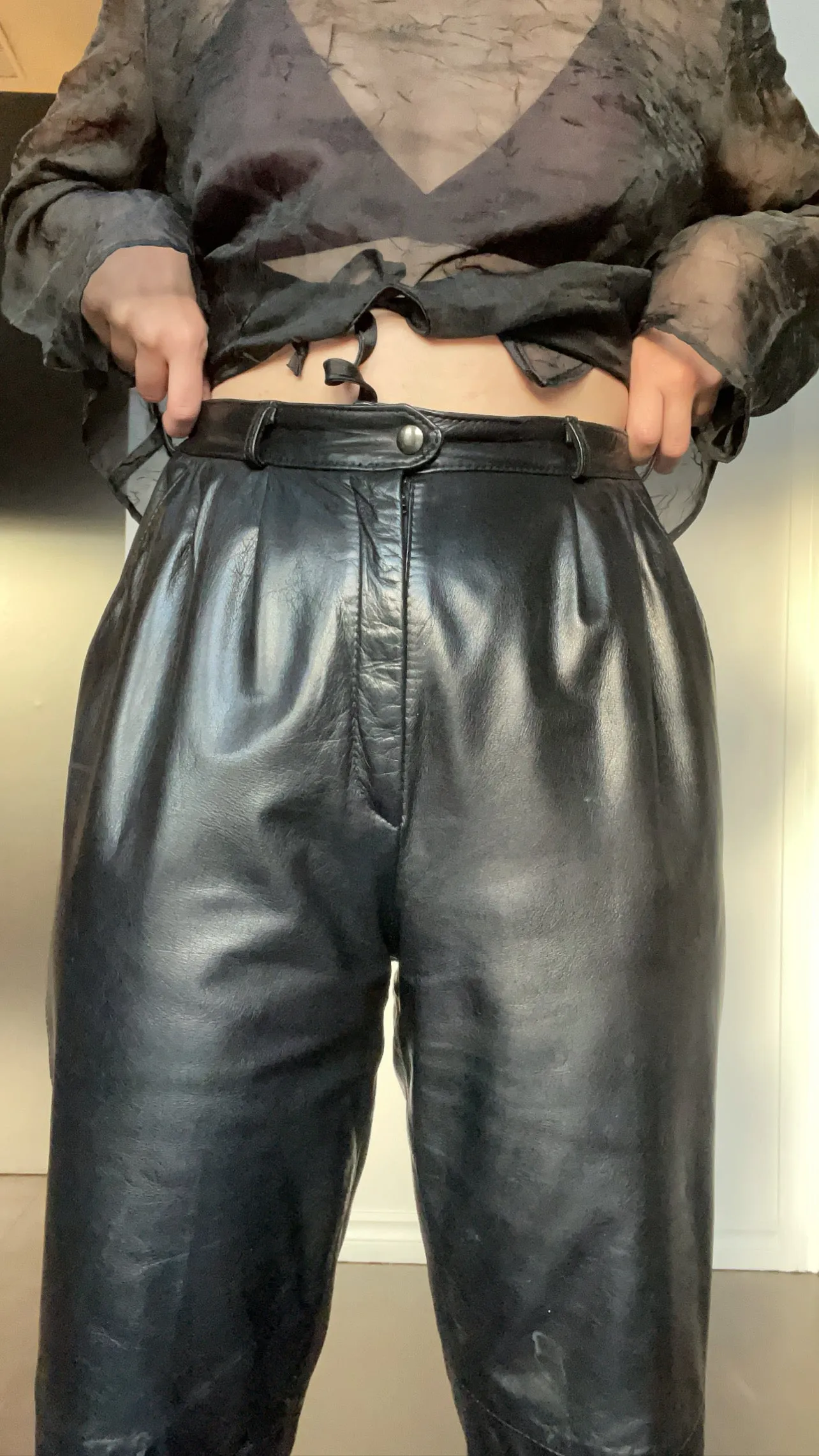 90s Black High-Rise Leather Trousers - 31