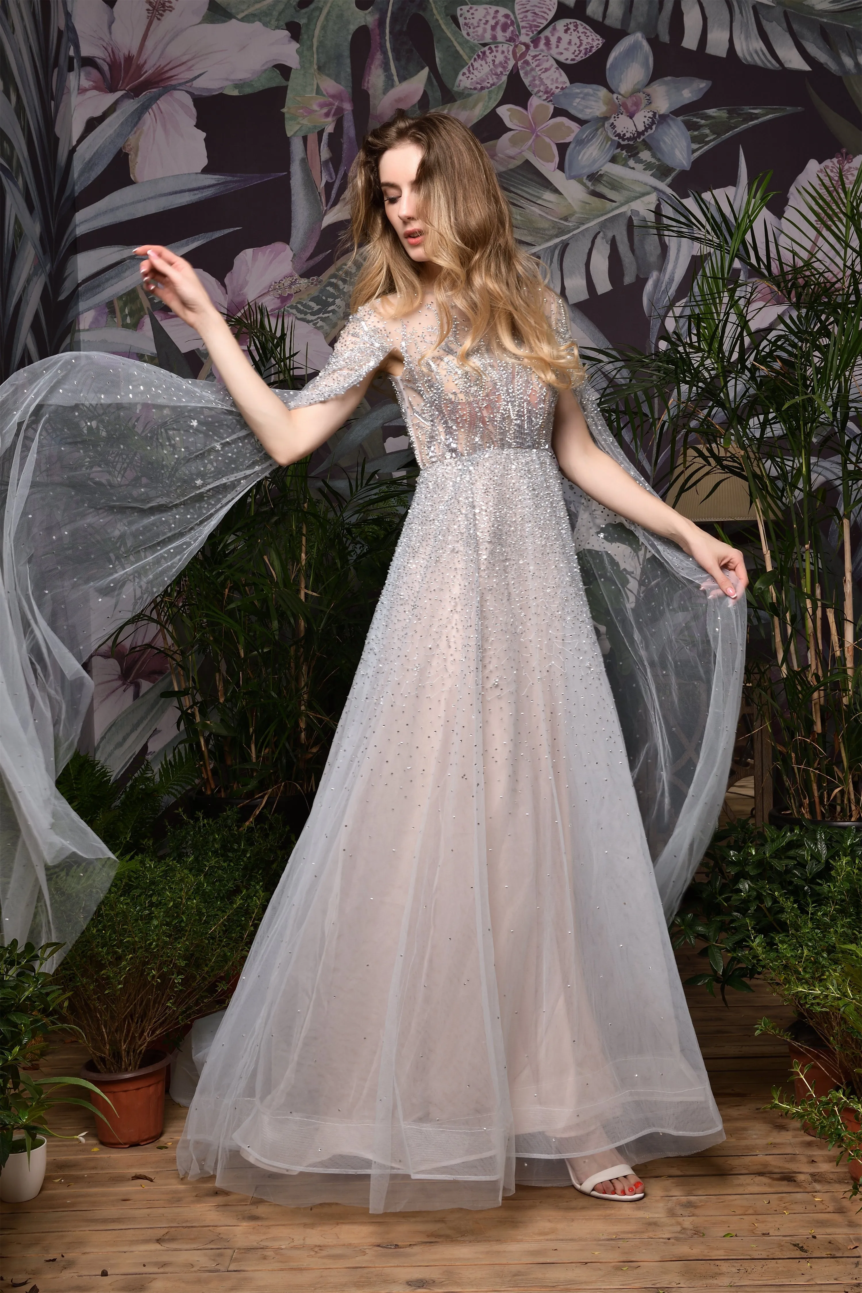 A-Line Tulle Beading Handwork Long Sleeves Prom Dresses