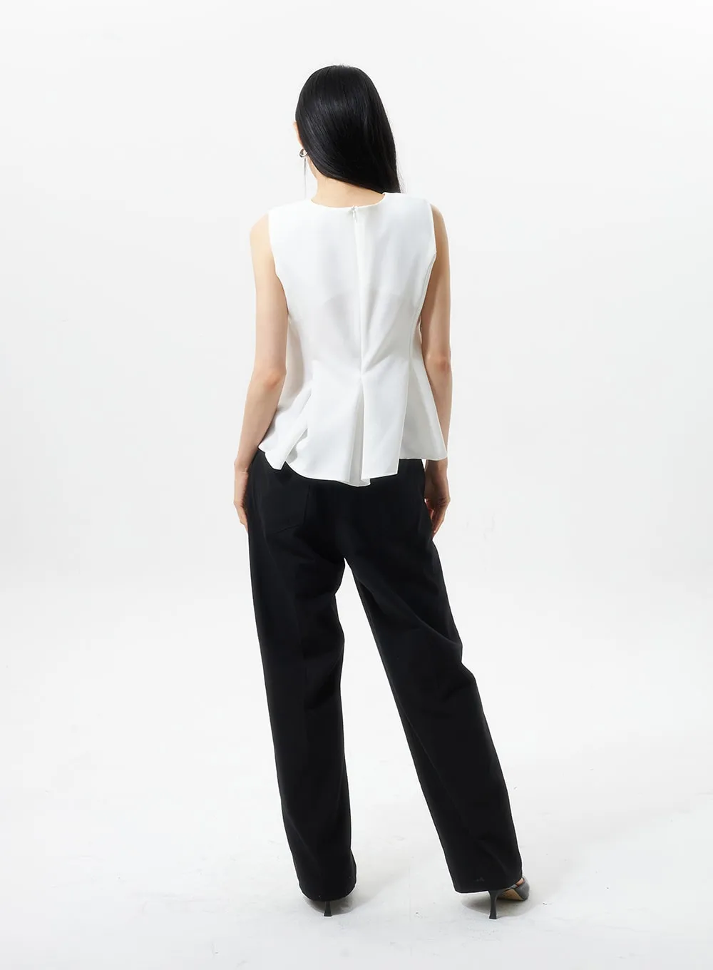 Straight Leg Tailored Pants IU326